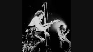 Thin Lizzy - Johnny The Fox Meets Jimmy The Weed (Live Detroit '77)