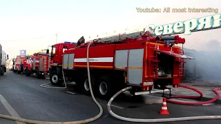 RUSSIAN FIRE TRUCK responding compilation, sirens