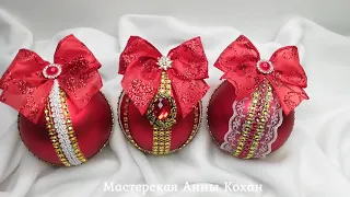 DIYred FROSTED BALLS ON Christmas TREE with YOUR own HANDSplastic BALLS DECOR