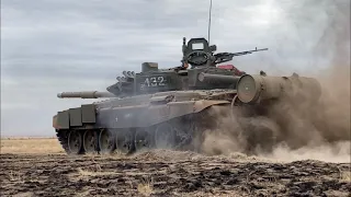 Tanks in "pants". Two-position trenches for firing combat vehicles at the SCO drill near Orenburg