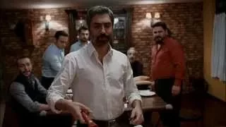 Polat Alemdar ekibine menemen yapıyor