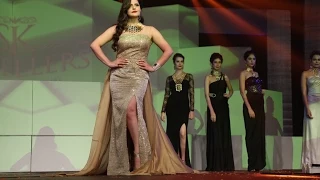 Zarine Khan walks at the IBJA Fashion Show 2014