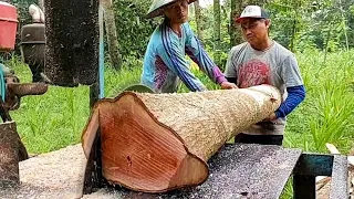 Mantap 👍 Kayu mahoni jadi pilihan Bu turingah untuk di jadikan bahan konstruksi kandang kambing