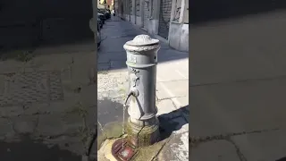 Drinking #fountain in #Rome - #Shorts