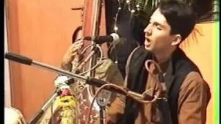 Pushkar Lele sings a Soordaas Bhajan - Giridhara bhajadhara....