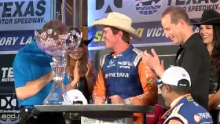 Scott Dixon gets 3rd Texas win, celebrates with wife and mom