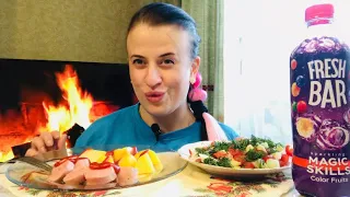 МУКБАНГ КАРТОШЕЧКА/САРДЕЛЬКИ/ ОВОЩНОЙ САЛАТИК #asmr #breakfast #eating #chicken# сардельки