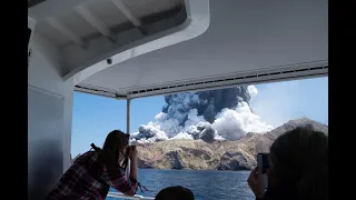 50 secondes au coeur de l'explosion du volcan de White Island