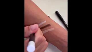 KKW UNINTENTIONAL ASMR - SWATCHING