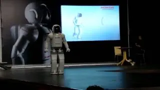 ASIMO serving drinks