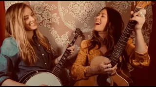 2 Girls from the South Singin' Bluegrass  - Hannah Juanita & Brenna MacMillan on Banjo