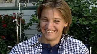 Flashback: Jeremy Renner Looks So '90s In Throwback Interview!