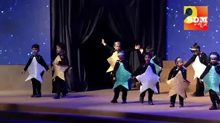 SRK's Son Abram Khan's CUTE Dancing Video At School Play With Shahrukh & Daughter Suhana Cheering