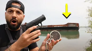 GIANT MAGNET FINDS GUN FISHING AT AN ABANDONED GHOST SHIP ( MAGNET FISHING )