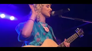 Melanie Martinez-Best Live Vocals and High notes