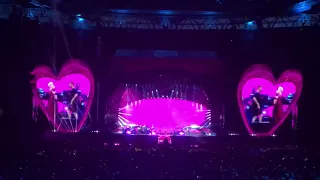 ‘Blow me (one last kiss), P!nk, Beautiful Trauma Tour