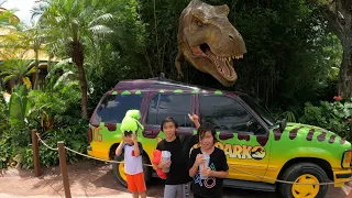 Jurassic Park River Adventure