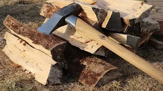 Splitting Wood with a Maul - Gransfors Bruk