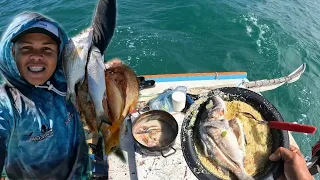 PESCAMOS E PREPARAMOS UM DELICIOSO PEIXE COZIDÃO NO MAR ( PESCA SUB )