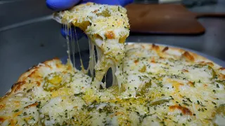 The ULTIMATE Pizza for PICKLE-LOVERS