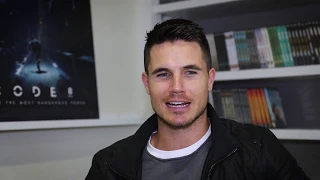 Robbie Amell | Code 8