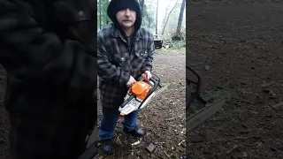 How to start a stil chainsaw.