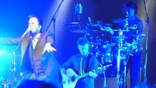 Bellowhead At Lincoln - Cold Blows The Wind.MOV