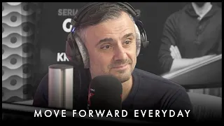 Leave The Past In The Past & Move Forward EVERYDAY - Gary Vaynerchuk Motivation