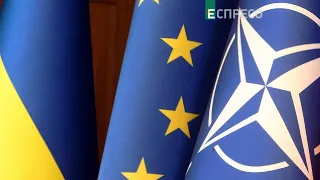 Україні легше вступити в НАТО, ніж у Європейський Союз, – політичний експерт Смолій