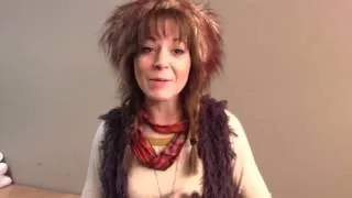 Lindsey Stirling Welcomes the Choir to YouTube