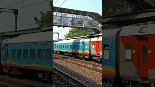 HIGH SPEED ACTION AC SF EXP AT Chennai Central to Santragachi WAP7 #shorts#shortvideo