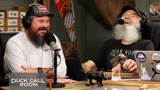 Uncle Si’s Inner Circle Shows Their Love for Him in Different Ways | Duck Call Room #263