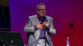 Mark Lowry sings - WORRY