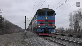 [4K] Воздушный поток от поезда сдул видеокамеру. 2ТЭ116-1714 в главной роли.