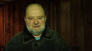 Жители многоэтажки на Чайковского страдают от сырости в подъезде