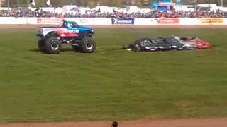 Bigfoot 17 & Slingshot Monster Trucks... part 3