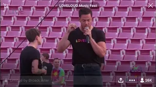 Tegan Quin and Dan Reynolds at LoveLoud ❤️🏳️‍🌈