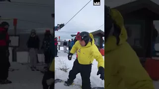 These Scottish lads trying to figure out the ski lift is hilarious 😂😂