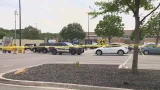 Man shot, killed during attempted carjacking in north-side parking lot, SAPD says