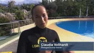 Kohana playing with Claudia Vollhardt