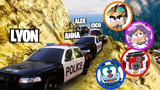 SCALO IL MONTE CHILLIAD CON VEICOLI DELLA POLIZIA SU GTA5!!