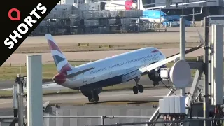 Plane hits Heathrow runway in aborted landing during Storm Corrie ✈️ | SWNS #shorts