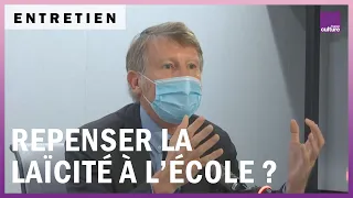 Faut-il repenser la laïcité à l'école ?