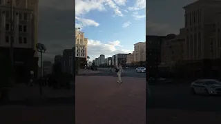 видео четвёртое встретил папу римского.