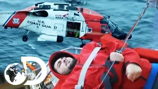 Extremely Tricky Emergency Airlift Rescue On Rough Sea | Deadliest Catch