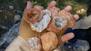 Gem Hunting GEODES in Mexico !!