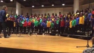 Boston Children's Chorus sings Oye  Jim Papoulis composer/conductor