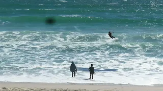 Kitesurfers on Blouberg Beach 210911