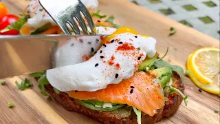 POACHED Egg on Toast With Smoked Salmon and Avocado!