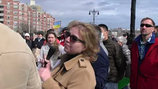 Русский митинг против войны России в Украине в Нью-Йорке Бруклин Брайтон Бич 20 марта 00024